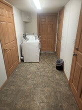 3474 N Brocton Ave in Wasilla, AK - Foto de edificio - Building Photo