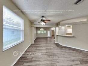 12227 Winding Woods Way in Lakewood Ranch, FL - Foto de edificio - Building Photo