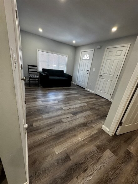 8 Chamberlain Rd in Shrewsbury, MA - Building Photo - Building Photo