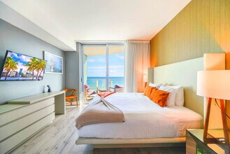 4111 S Ocean Dr in Hollywood, FL - Building Photo - Building Photo