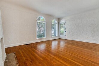 4012 Prescott Ave in Dallas, TX - Building Photo - Building Photo