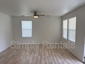 831 Fisher St in Sulphur Springs, TX - Building Photo - Building Photo