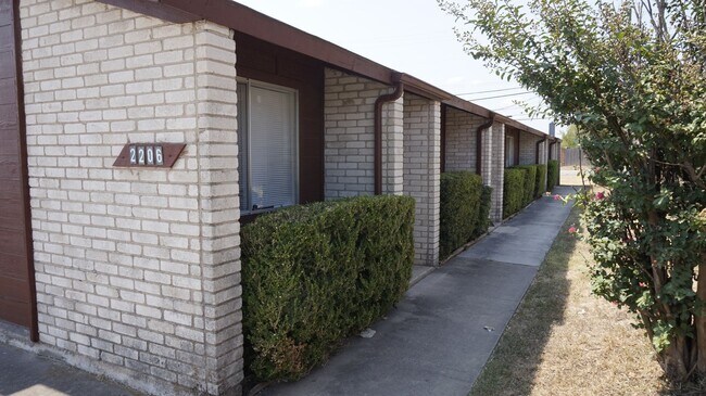 2206 Corona Dr in Killeen, TX - Building Photo - Building Photo