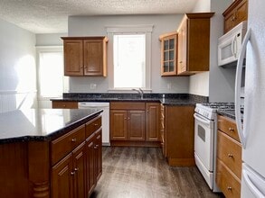 24 Hancock St in Peabody, MA - Building Photo - Building Photo