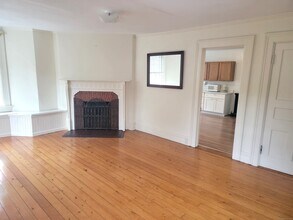 270 Cherry Brook Rd in Canton, CT - Building Photo - Building Photo