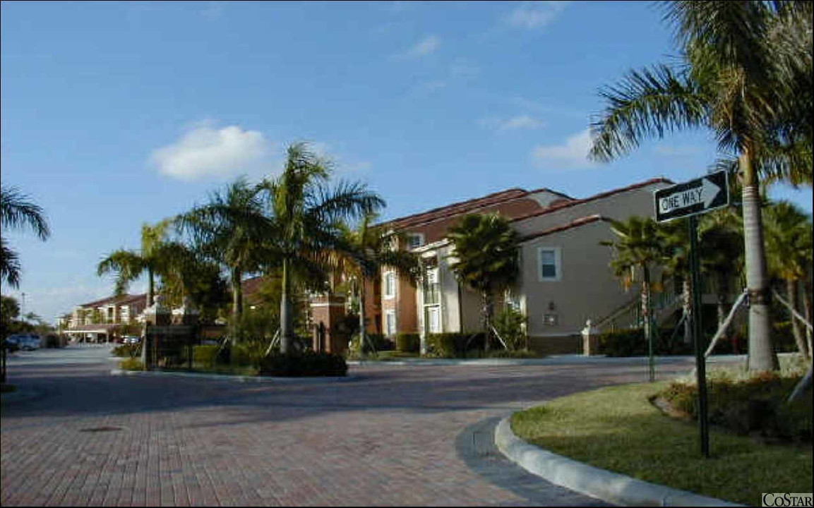 St. Andrews At Boynton Beach in Lake Worth, FL - Building Photo