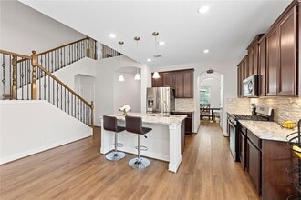 4421 Casa Robles Dr in Leander, TX - Building Photo - Building Photo