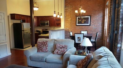 1128 Decatur St in New Orleans, LA - Building Photo - Building Photo