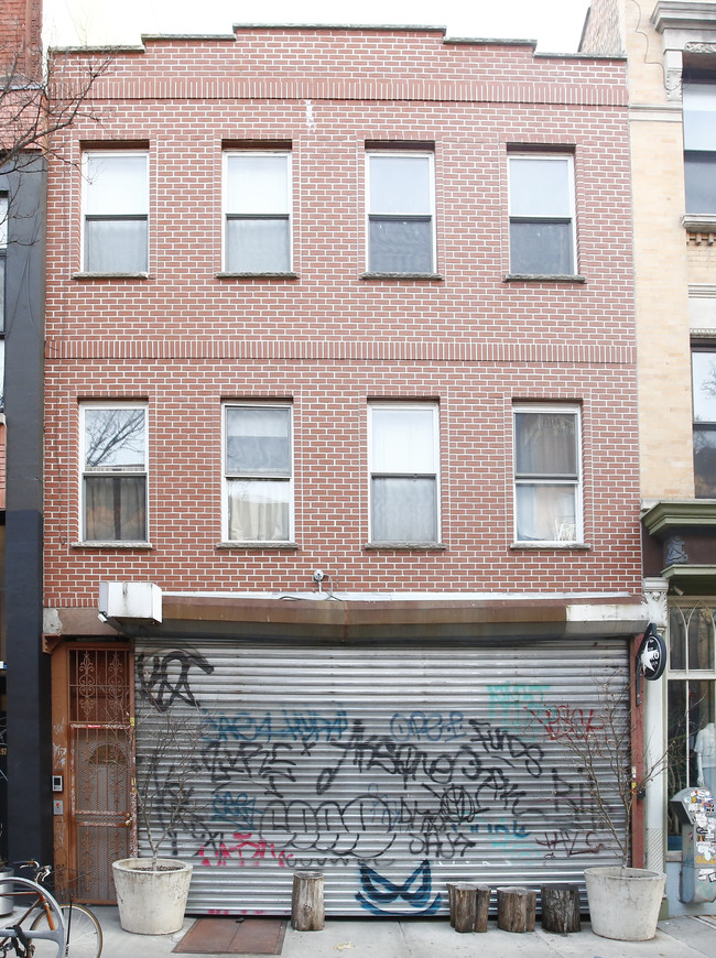 199 Grand St in Brooklyn, NY - Building Photo - Building Photo