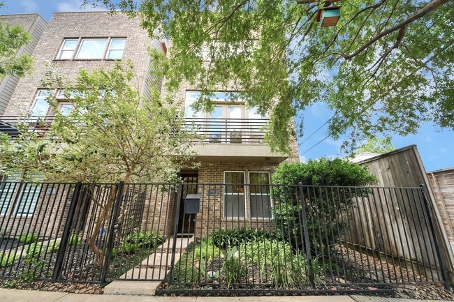 property at 1807 W Webster St