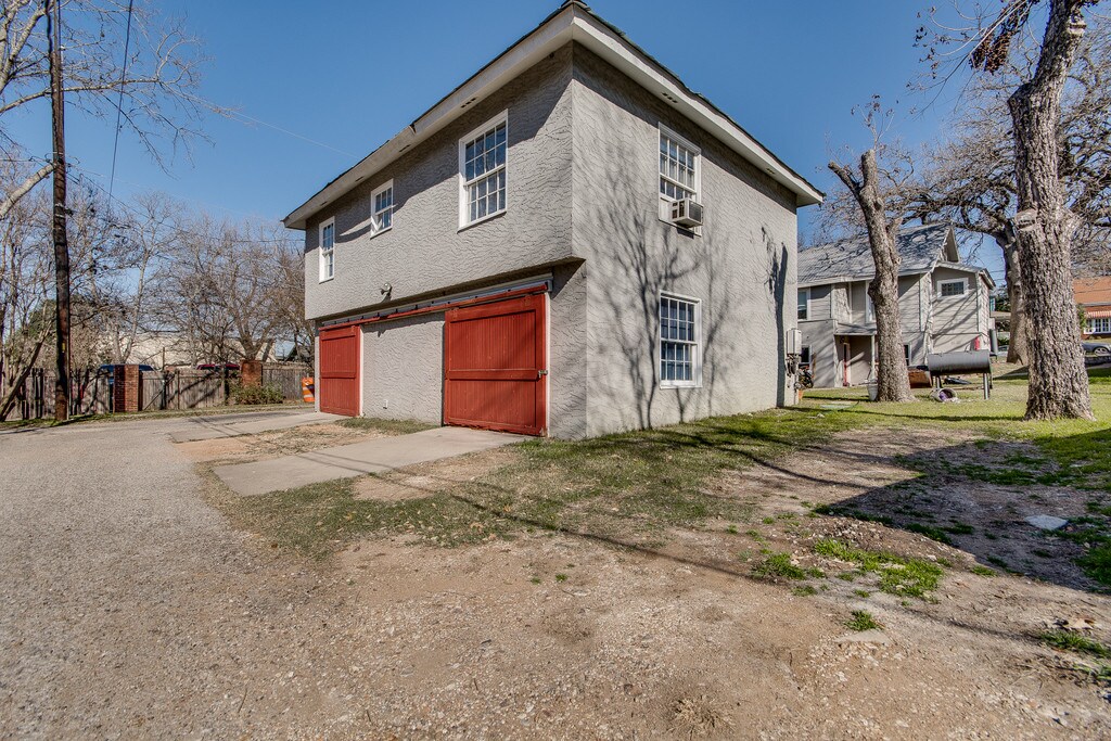 905 W 30th St in Austin, TX - Building Photo