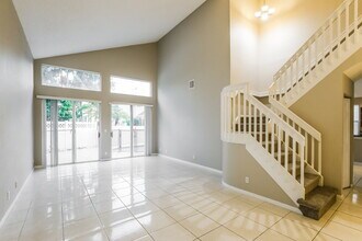 4729 NW 115th Ave in Tamarac, FL - Building Photo - Building Photo