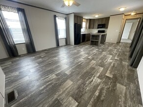 38039 Pardo Dr in Clinton Township, MI - Building Photo - Building Photo