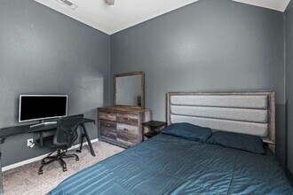 3012 Broadhaven Dr in League City, TX - Foto de edificio - Building Photo