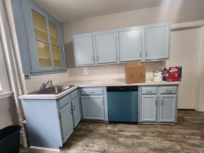 57 William St, Unit 1