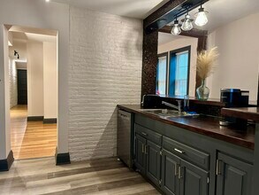 225 E King St, Unit 1 in Lancaster, PA - Building Photo - Building Photo