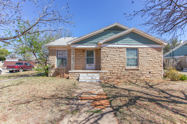 property at 848 Chestnut St