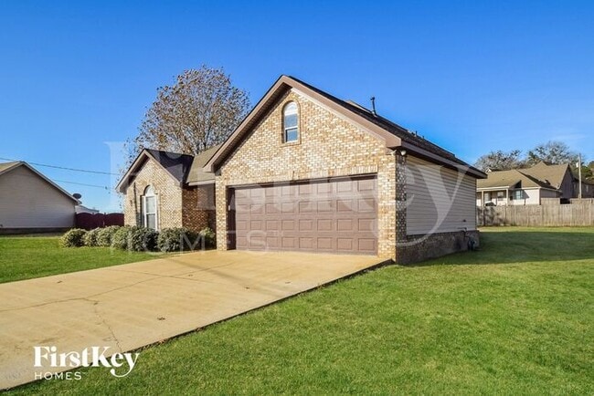 10777 Plantation Dr in Vance, AL - Building Photo - Building Photo