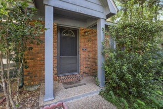 1181 Brafforton Way in Tallahassee, FL - Foto de edificio - Building Photo