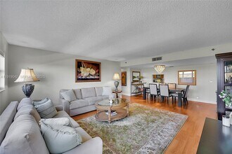 3200 Port Royale Dr N in Fort Lauderdale, FL - Foto de edificio - Building Photo