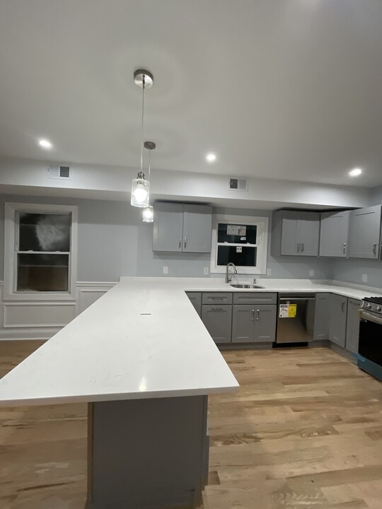 78 Monticello Ave in Newark, NJ - Building Photo