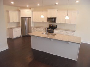 1076 Adams Haven Bend in Acworth, GA - Foto de edificio - Building Photo