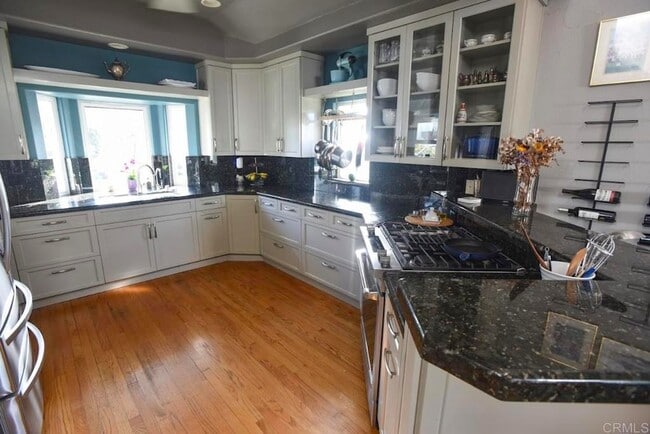 5618 Bellevue Ave in San Diego, CA - Building Photo - Building Photo