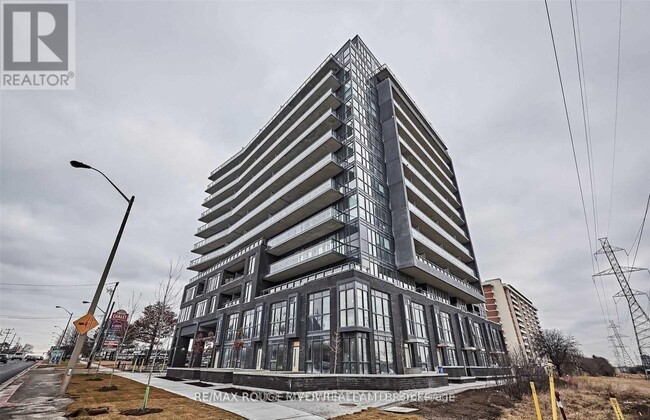 3237-3237 Bayview Ave