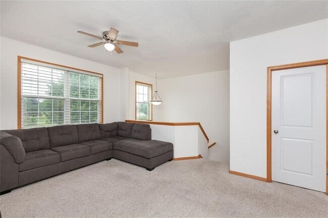 1012 NE Kamies Ln photo'