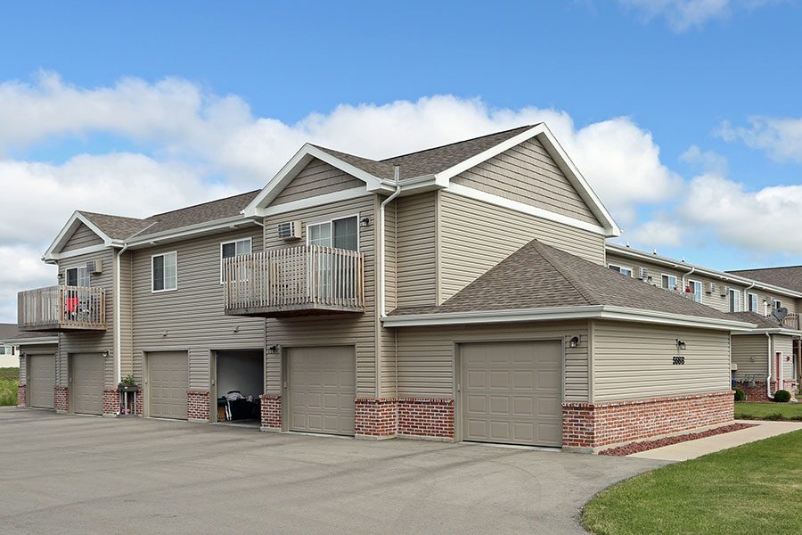 COBBLESTONE ESTATES in Ripon, WI - Building Photo