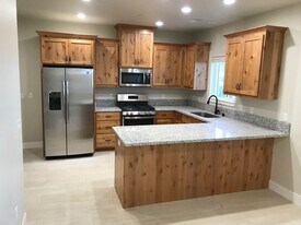 1436 N Cherry St in Chico, CA - Building Photo