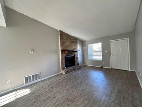 10409 Golden Meadow Dr in Austin, TX - Foto de edificio - Building Photo