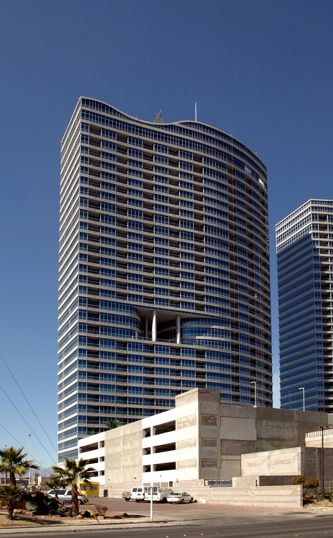 Panorama Tower II in Las Vegas, NV - Building Photo - Building Photo