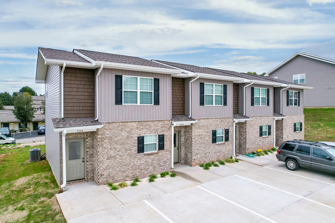 Warrior Hill Townhomes in Louisville, TN - Building Photo