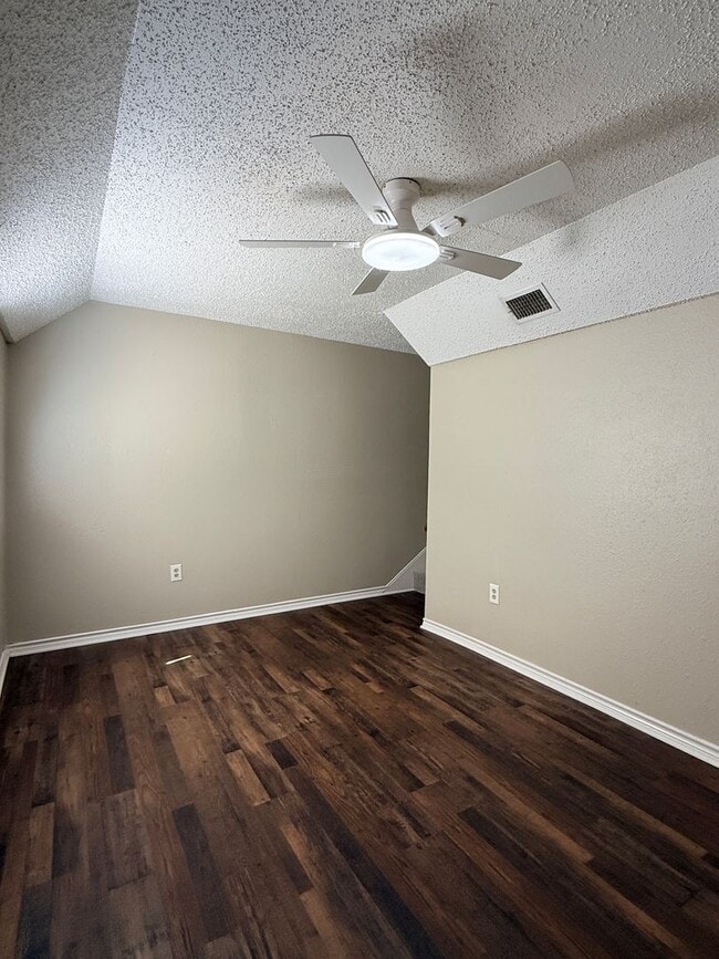 2304 Ave K in Wichita Falls, TX - Building Photo - Building Photo