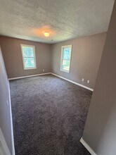 1100 N Brown Ave in Springfield, MO - Building Photo - Building Photo