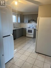 76 Terrace Dr in Hamilton, ON - Building Photo - Building Photo