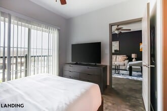 2621 S Jefferson Ave, Unit 321 in Springfield, MO - Building Photo - Building Photo