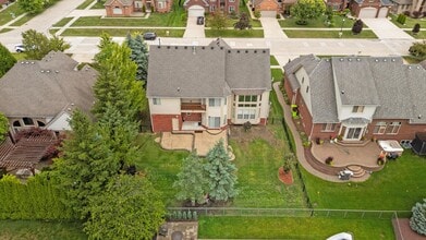 21724 Summerfield Dr in Macomb, MI - Building Photo - Building Photo