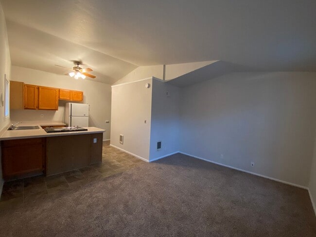 5998 A St in Springfield, OR - Building Photo - Building Photo