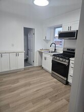 308 Lincoln Ave in Lyndhurst, NJ - Foto de edificio - Building Photo