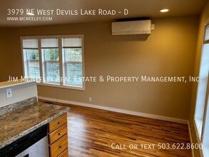 3979 NE West Devils Lake Rd in Lincoln City, OR - Building Photo - Building Photo