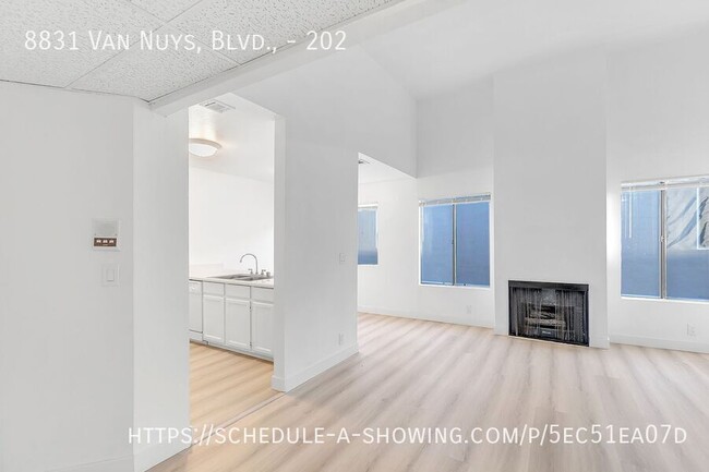 8831 Van Nuys Blvd in Los Angeles, CA - Building Photo - Building Photo