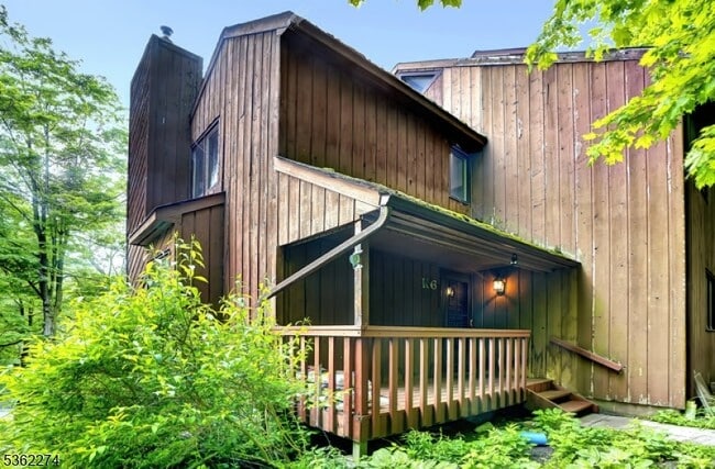 property at 6 Village Way
