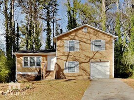 5438 Brandon Ct in Stone Mountain, GA - Building Photo