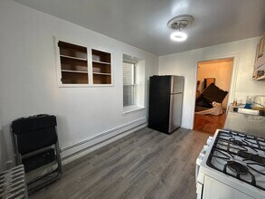 1826 Unionport Rd in Bronx, NY - Building Photo - Building Photo