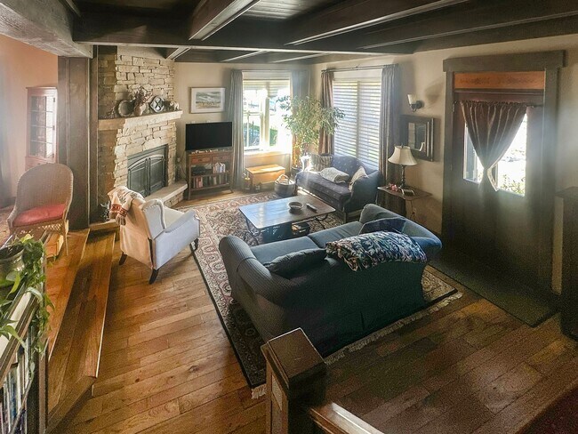 100 S Harris St in Breckenridge, CO - Building Photo - Building Photo