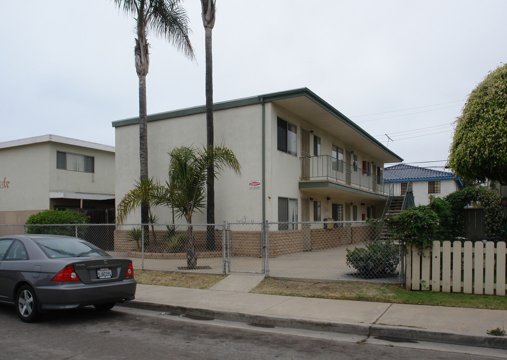 238 Date Ave in Imperial Beach, CA - Building Photo