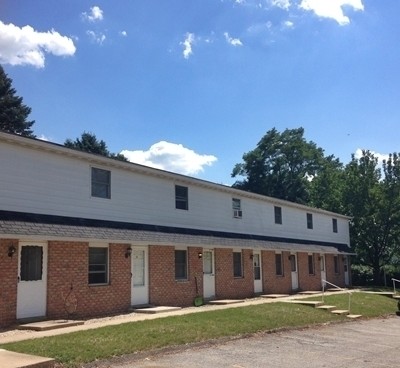 Heatherwood Townhouses in Dallastown, PA - Foto de edificio