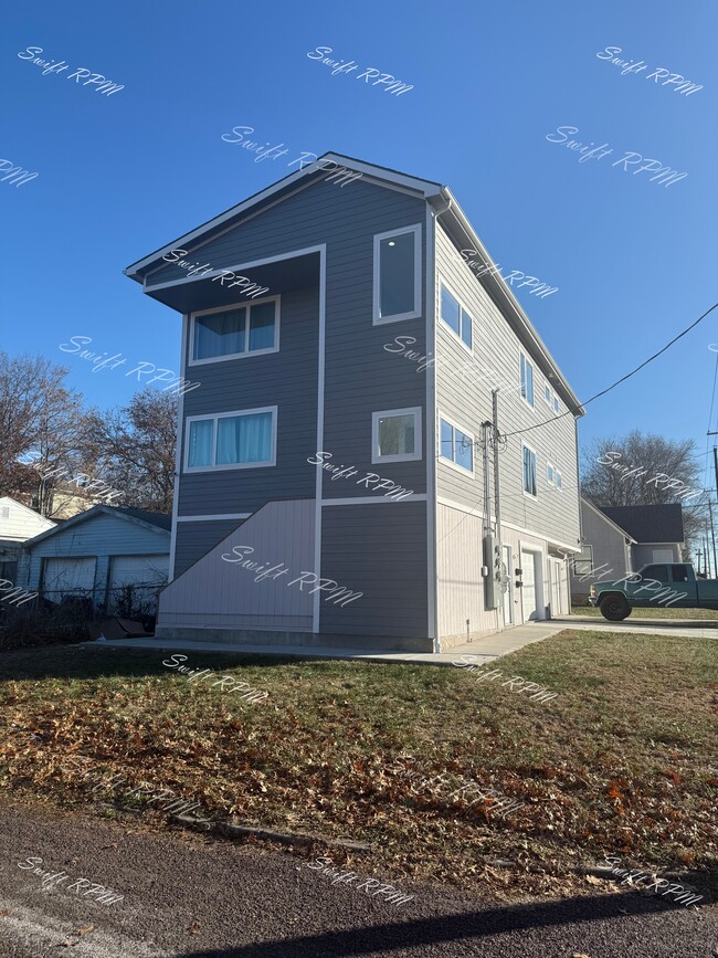 property at 119 Kickapoo St